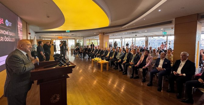 17ncisi-duzenlenen-ekonomi-basini-basari-odulleri.jpg