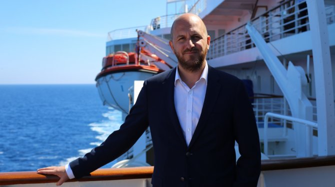 celestyal-cruises-turkiye-direktoru-ozgu-alnitemiz.jpg