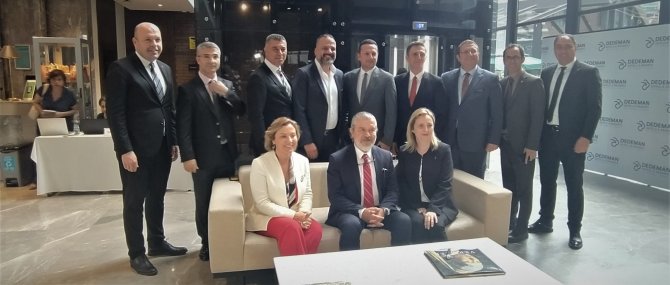 dedeman-hotels-resorts-international-yonetim-kurulu-baskani-banu-dedeman-algun-insaat-yk-baskani-cihat-algunduzce-belediye-baskani-dr-faruk-ozluduzce-ticaret-ve-sanayi-odasi-baskani-tuncay-sahin-004.jpg