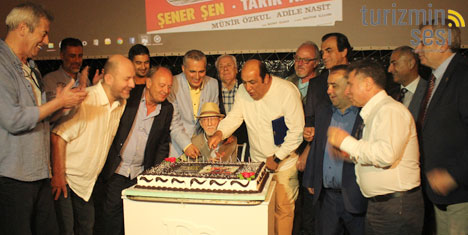 hababam-sinifi,-hababam-sinifi-41.-yasinda,fenerbahce-dalyan-club,istanbul-klasik-otomobilciler-dernegi-ikod,rifat-ilgaz-,.jpg