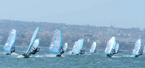 hong-konglu-kwok-fai-cheng,hong-konglu-lo-sin-lam,istanbul,-beylikduzu,-ruzgar-sorfu,rs-one-world-windsurfing-championship,3.jpg