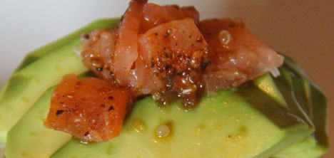 ioki,sashimi-kinoa-salad,somon-kinoa-tartar,3.jpg ioki,sashimi-kinoa-salad,somon-kinoa-tartar,3.jpg