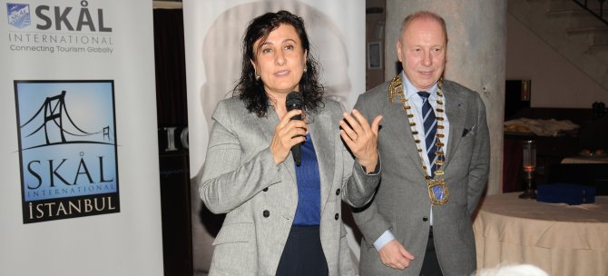 istanbul-turizm-platformu-direktoru-dr-sengul-altan-arslanskal-international-istanbul-kulubu-baskani-can-arinel-004.jpg