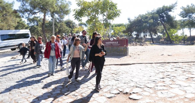 kadifekale-basmane-kemeralti-alsancak-izmirkonak.jpeg