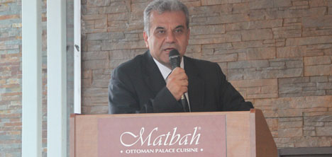 kucuk-oteller-dernegi-baskani-o.faruk-boyaci,-profesor-peggy-oliver-ve-profesor-altan-coner-birer,-serdar-balta,3.jpg kucuk-oteller-dernegi-baskani-o.faruk-boyaci,-profesor-peggy-oliver-ve-profesor-altan-coner-birer,-serdar-balta,3.jpg