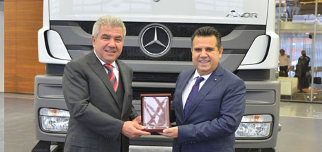mercedes-benz-turk,-orkun-group,axor-,orkun-group-yonetim-kurulu-baskani-ilhan-karadeniz,mercedes-benz-turk-kamyon-pazarlama-ve-satis-muduru-bahadir-ozbayir-mercedes-benz-turk-bayii-has-otomotiv-latif-karaali,-2.jpg