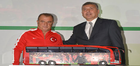 mercedes-benz-turk,-tff,a-milli-futbol-takimi,3.jpg