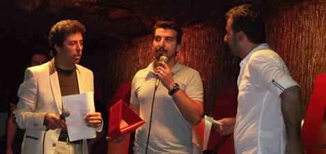 ozgun-muzigin-bugulu-sesi-aziz-tastan,gurur,ahmet-akkaya,2.jpg ozgun-muzigin-bugulu-sesi-aziz-tastan,gurur,ahmet-akkaya,2.jpg