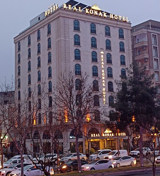 real-konak-hotel-batmanreal-konak-hotel-genel-muduru-sinan-sari.jpg