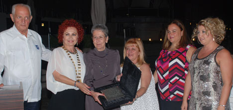 skal-international-istanbul-kulubu-baskani-feza-solaklar,somer-ozkok,melike-dogruer.jpg skal-international-istanbul-kulubu-baskani-feza-solaklar,somer-ozkok,melike-dogruer.jpg