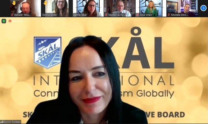 skal-istanbul-kulubuskal-internationalskal-international-kidemli-baskan-yardimcisi-burcin-turkkanskal-istanbul-baskani-ayse-onen-001.jpg